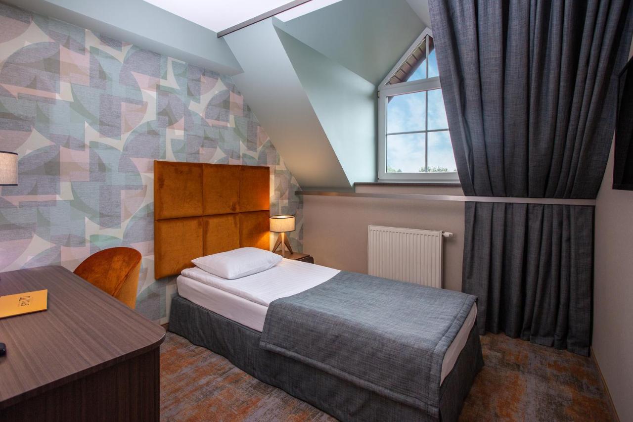 Hotel Styl 70 Pszczyna Dış mekan fotoğraf