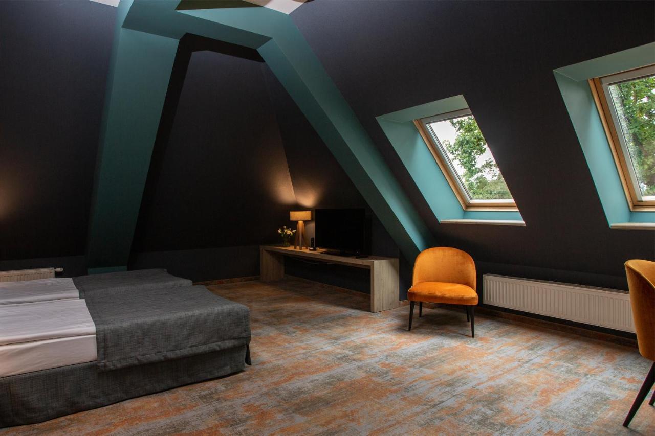 Hotel Styl 70 Pszczyna Dış mekan fotoğraf