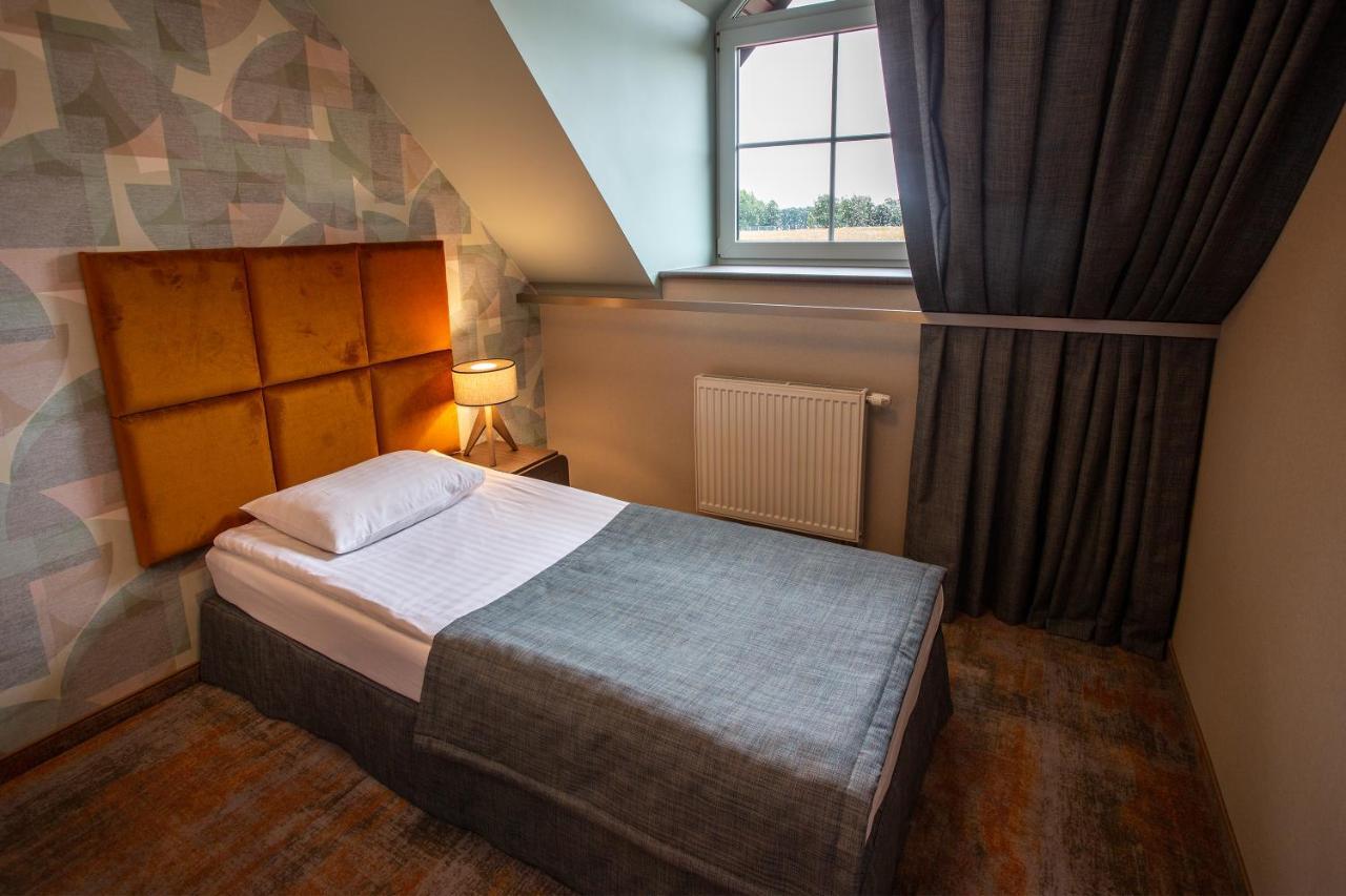 Hotel Styl 70 Pszczyna Dış mekan fotoğraf