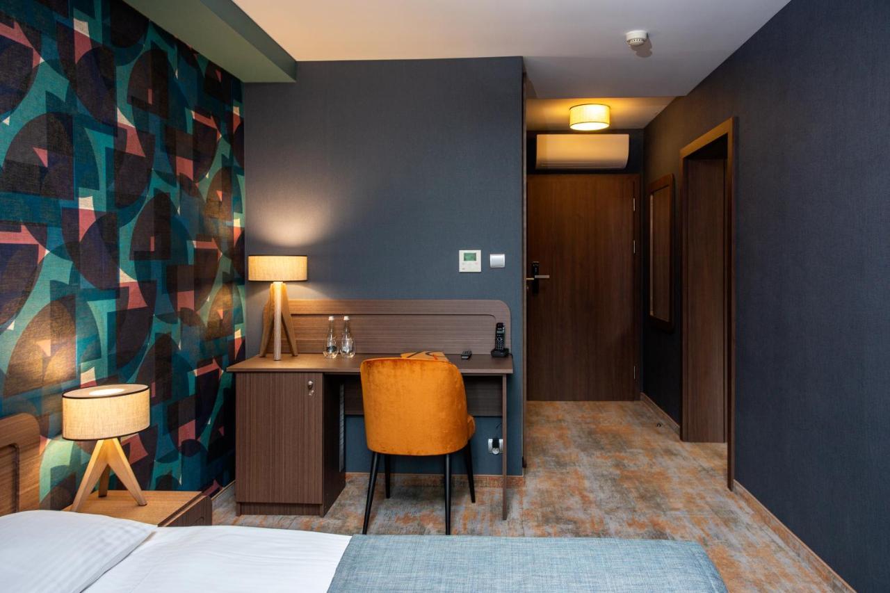 Hotel Styl 70 Pszczyna Dış mekan fotoğraf