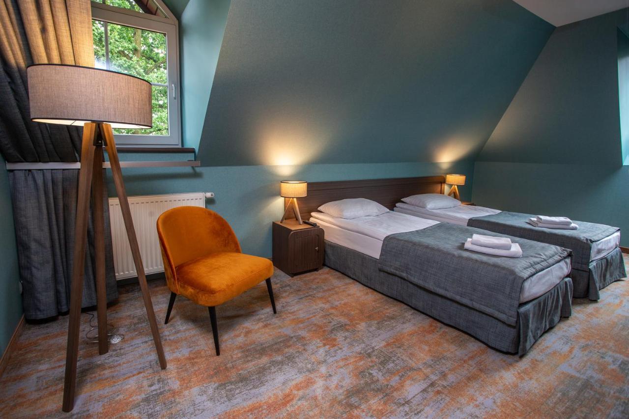 Hotel Styl 70 Pszczyna Dış mekan fotoğraf