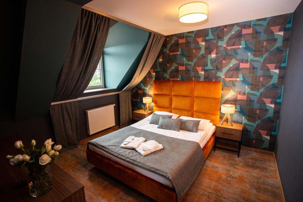 Hotel Styl 70 Pszczyna Dış mekan fotoğraf